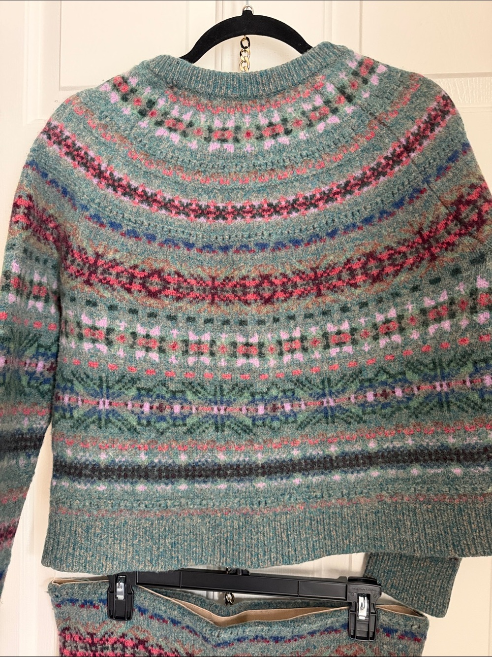 Lauren Ralph Lauren Cropped Fair Isle Crew Neck Sweater & Matching midi skirt - Picture 11 of 12